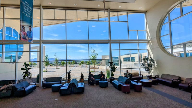 بیمارستان فوق تخصصی میلاد